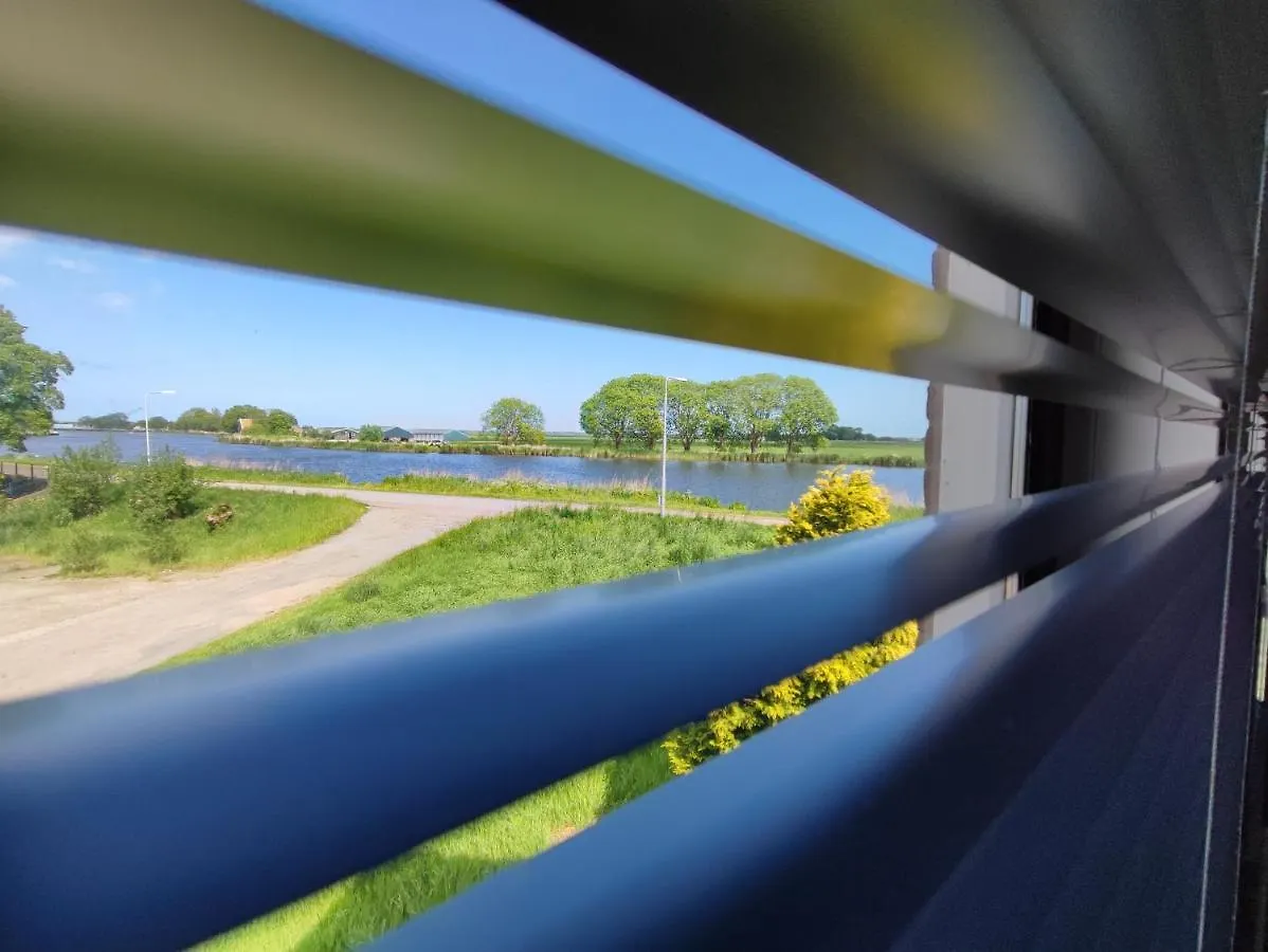 Guesthouse At The Amstel River With 2Br 2Ba And Garden Amstelveen 0*,